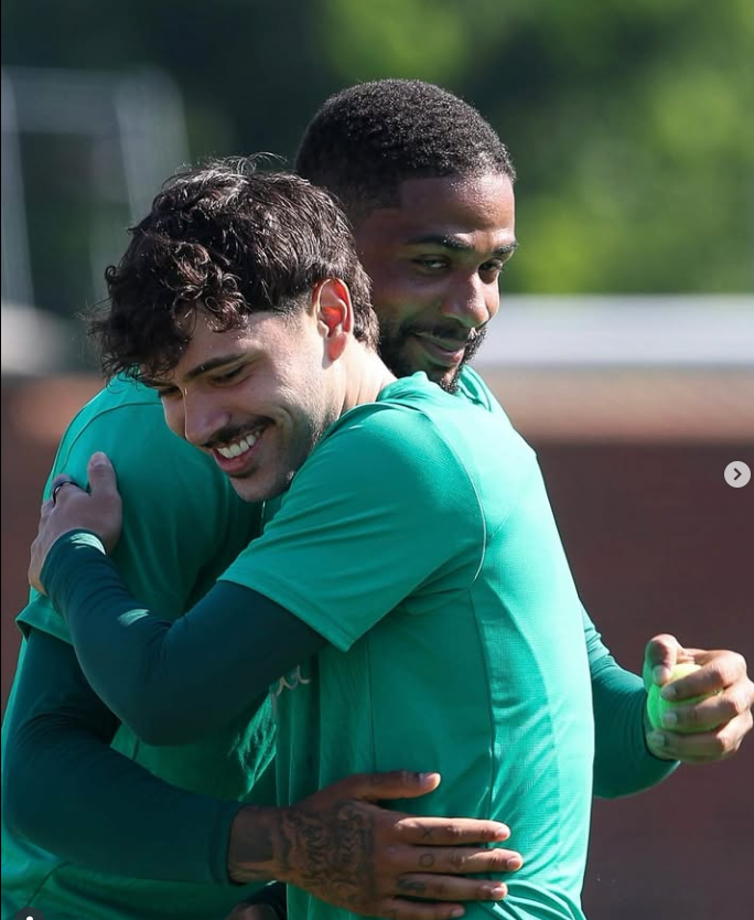 Companheirismo no treino do Palmeiras